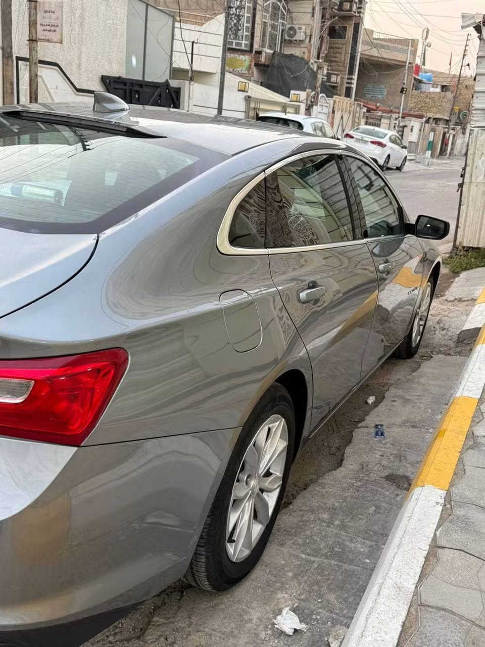 السلام عليكم
ماليبو lt
موديل 2024 رقم بغداد دولي باسمي 
حادثها بسيط حافة البنيد يعني صبغ شبر بلبنيد 
السياره على ايدي ع بلاد 
3بصمات
كشنات امامي تدفئة
تحكم ستيرن 
تثبيت مسار 
تثبيت سرعة 
قطعتين تبريد
اوتو ستوب
كشن كهرباء
السيارة أحلى من الصور وجديدة سيارة وبعد بيها مواصفات
السيارة ماشية 11 الف فقط سياره على أيدي اني مستوردها
السعر 130 وبيها مجال اي نقص ما بيها  
مكاني البياع 
***********
