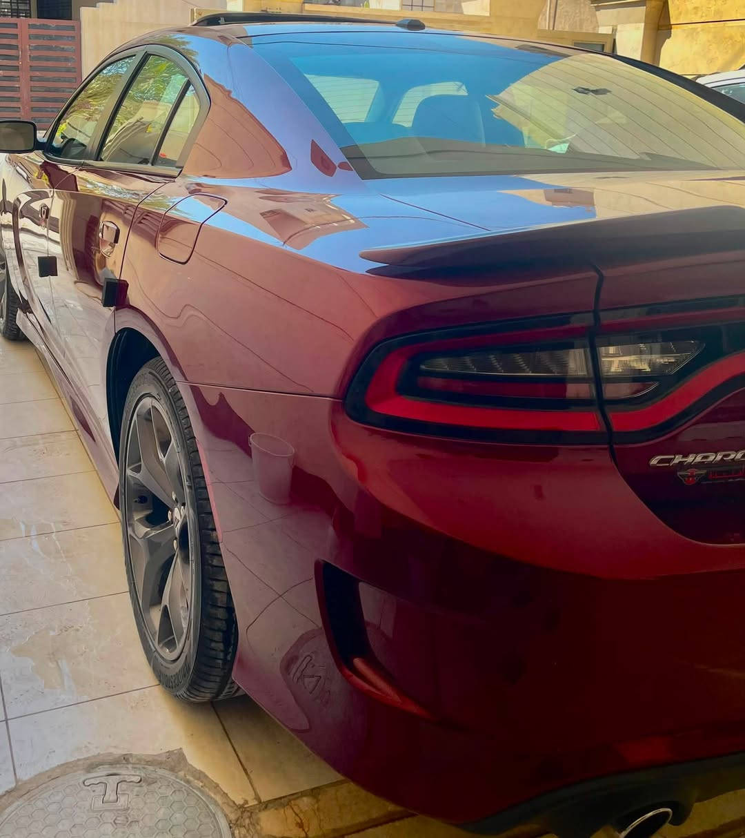 جارجر GT 2019 جليجي 
فول مواصفات فتحة سقف جلد شاشه كبيرة
مكفوله بيه بارد بداير الجاملغ الخلفي اربع اصابع فقط
ماشيه 44000ميل 
مكاني بغداد زيونه
***********
السعر 26500$
