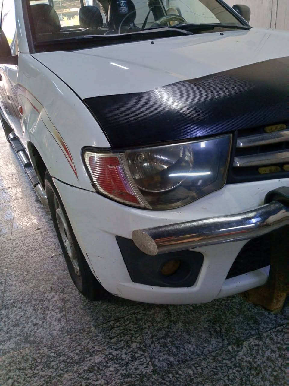 سلام عليكم  سياره. كفاله من الصبغ فقط خيط تبخير السعر ٧٥ وقابله للتفاوض ٢٠٠٧ تحويل ثاني يوم  سستم  ست *********** يل
