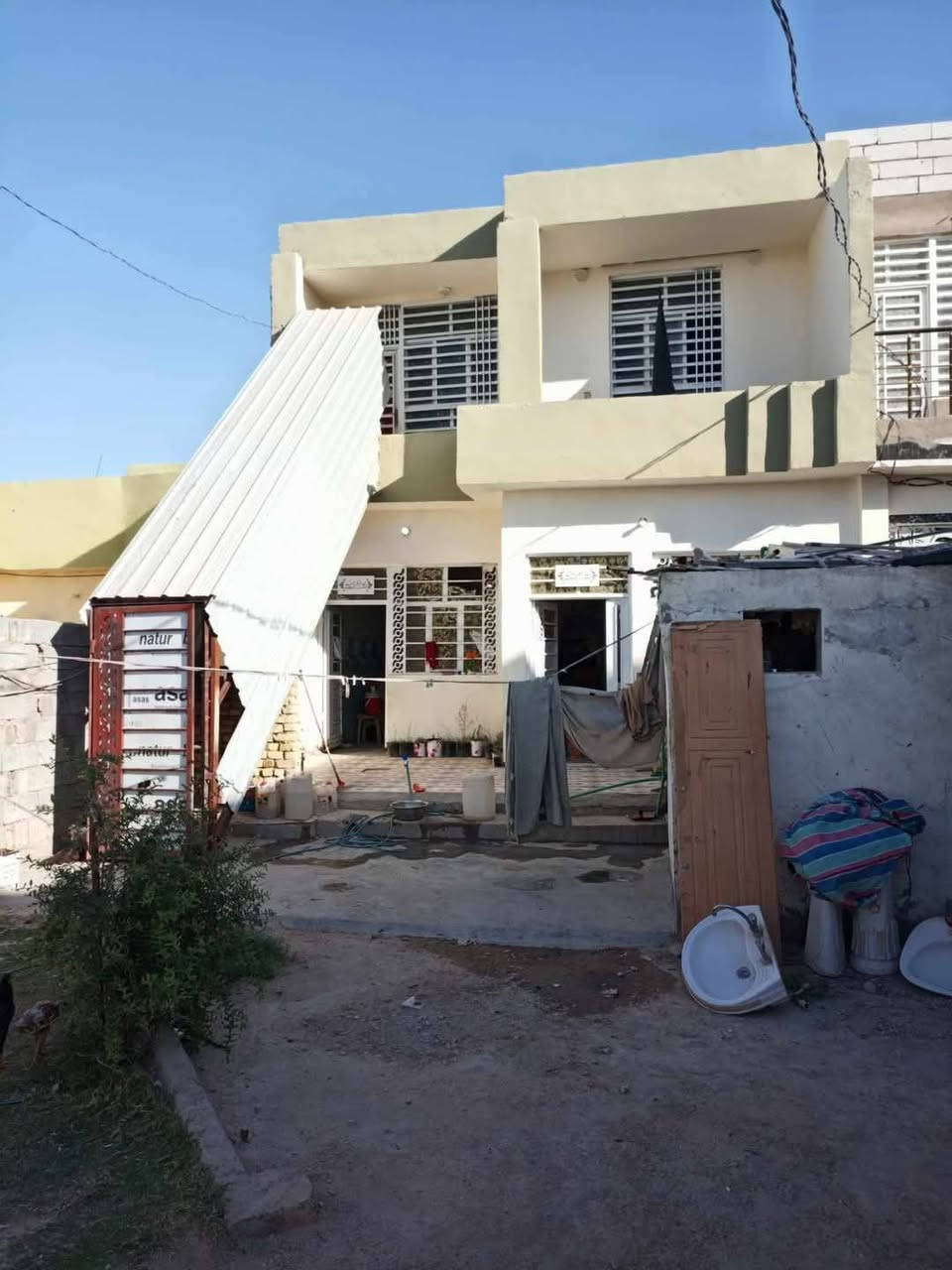 اقصاد اقصاد
بيت 300 متر طابقين بالخط الاول
مقدمه 35 مليون وكل شهر 500 السعر الكلي 72 مليون وبيه مجال
مقابيل ملحق قريه الغدير
خدمات كامله بناء طابوك جمهوري صب كونكريت
للاستفسار اتصال
*********** او واتساب
