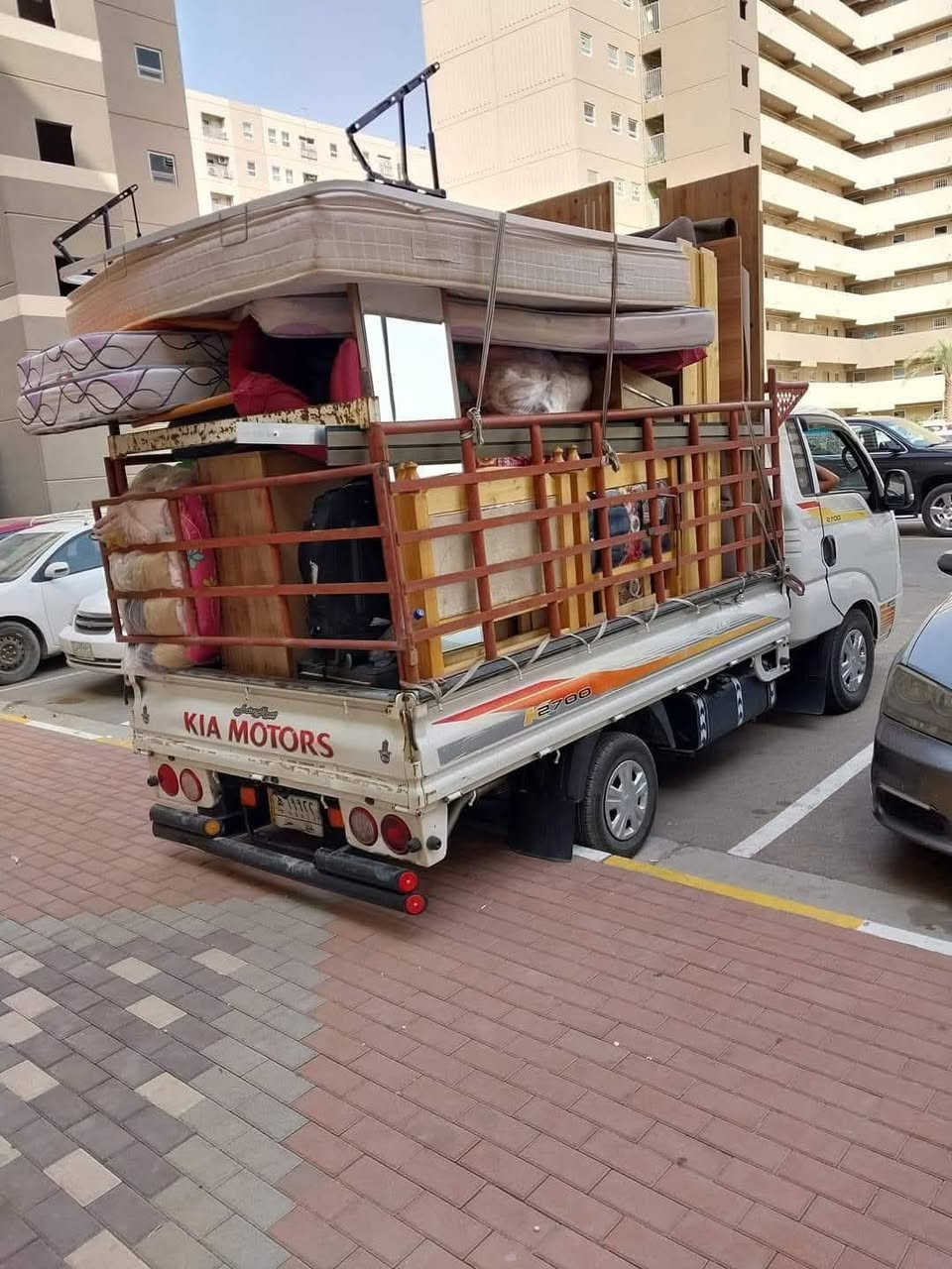 شركة العالمي • نقل اثاث • نقل بين المحافظات