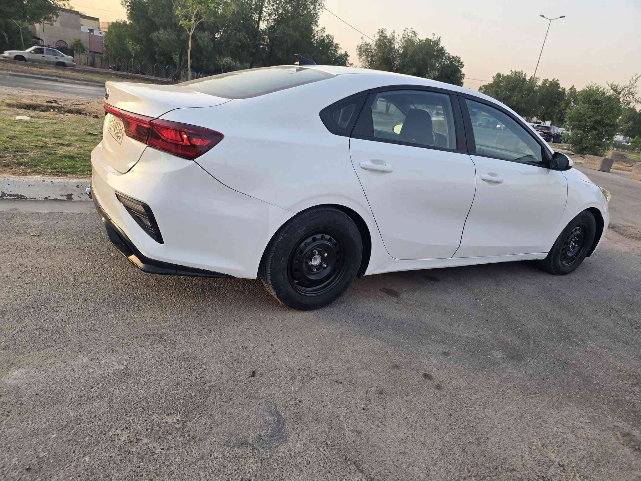 السلام عليكم .فورتي موديل.2019..
الون ابيض .مكينه 2000دوش .كير اي تي ..
حادثه من امريكا.دعاميه الاماميه فقط .وبلعراق بيه رش اثر شخوط وطخات خفيفه بدون دواخل ..اربع قطع فقط ..
وسوناره وصور حادثه بلمنشور ..
السياره جاهزه .مواصفات ..كير ثلاث وضعيات رادارامامي .
شاشه كامره تحكمات .قياده ذاتيه وبعد بيه هواي مواصفات
رقم بغداد دولي،بسمي حزه جديده سنويه جديده تحويل مباشر 
السعر (118)والشراي يدلل ..العنوان بغداد الكرخ شهداء السيديه 
قرب تقاطع درويش ولتفاصيل اكثر الاتصال على الرقم ....
***********...علي ..تحياتي للجميع .....
