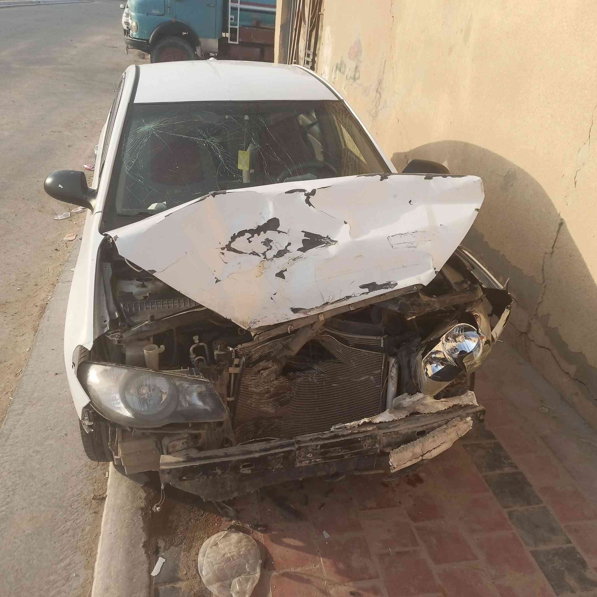 سلام عليكم لانترا صابونه ادوات ابيع هل موجود عله حادثه قفله 18 ورقه باقي تفاصيل اتصل عله رقم وبيك خير وتددل ***********
