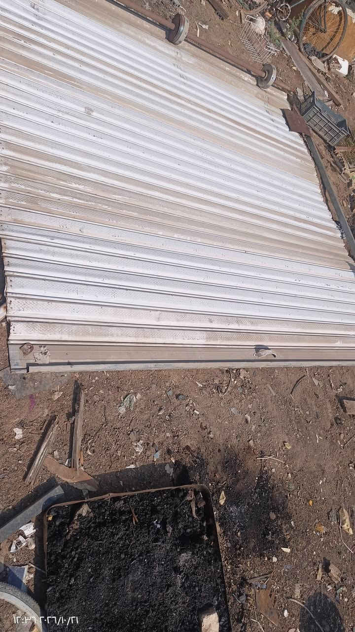 كنبة • مستخدمة شهر • ٣x٣