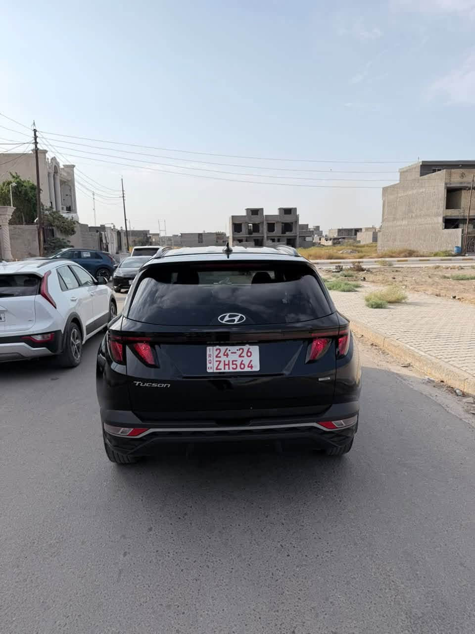 HYUNDAI TUCSON-2024
 
📍السيارة موجودة في بغداد للتواصل *********** 

هيونداي توسان 2024
المسافة المقطوعه 56800mi
اللون . اسواد      
محرك. 2500بانزين 
الموديل 2024
مرقم كاتي 

                  ======= الاضافات👇👇 ======
  
شاشة كبيره نفكيشن 
بصمة .
رادار امامي
 مانع تصادم
تحديد مسرب .
نقطة عمياء .
كاميرا خلفيه  
كراسي مخمل  . 
كراسي كهرباء
طارة مدفية .
كراسي مدفية  
مثبت سرعة
تحكم ستيرنج
نظام قيادة ذاتية 
تشغيل عن بعد سياره 
شاحن وايرلس
هاند بريك كهربائي
حساسات خلفيه  
دفع رباعي 4X4 
ويل قياس 18
باب خلفي كهرباء 
اضويه اماميه زنون LED
كشافات ضبابي LED 
اضويه خلفيه LED
نظام GPS+ خرائط 
3 انظمة قياده Sport /ECO / Normal
كندشن مركزي امامي + خلفي 
بلوتوث 
مدخل AUX + USB

🚗🚗حادث السيارة كما موضح في الصور 🚗🚗. 

📍الآردن الزرقاء المنطقه الحرة شارع 20 شمال 

التواصل / عمر الدليمي 00962786166701 علي الكرغولي 00962788505634
