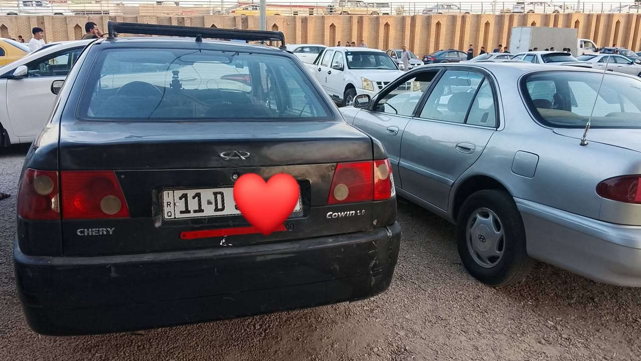 سلام عليكم سياره شيري حلوه بلاديه كير ومكينه محورات كوراله سياره كاعده تخم تايرات صدر كله نضيف تبريد شغال 
سعر 35بيها مجال 
رقم الهاتف ***********
