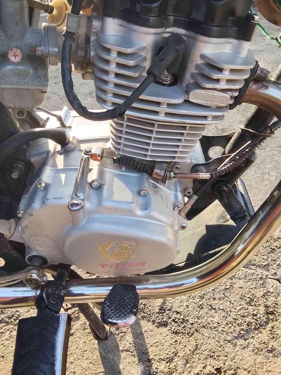 🏍تايكر 2020
✅وزن ثقيل 
✅ما مفتوح 
✅ختم شاصي محرك 2020
✅دبلات مكينه وياله كشن بلادي  
✅لا صرف ولا نفخ ولا تنقيص 
✅شرط شلعه ومعدل 
✅وايرمنيه كلها شغال من الاف للياء 
💸السعر 500 وبي مجال للطيبين 
📞*********** بي واتساب 
(التعاليق ما ارد عليها لو خاص لو واتساب )
