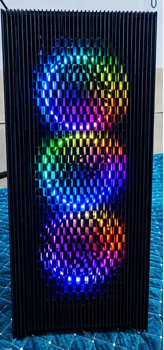 Pc للبيع
كيس اضائه RGB على صوت 

كارت شاشه: RTX 3060ti. 

معالج: ryzen5 5500

باورسبلا 750 اضائه 

RAM 16 gb ddr4 3200 
الهارد  ssd 4T

M.B :450m
حاسبه نضيف جدا
 مكاني بغداد شعب 
رقم ***********

