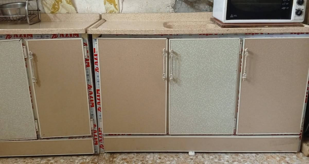 سلام عليكم كاونتر للبيع مستعمل 
العنوان بغداد فلكه حي النصر 
الرقم ***********

