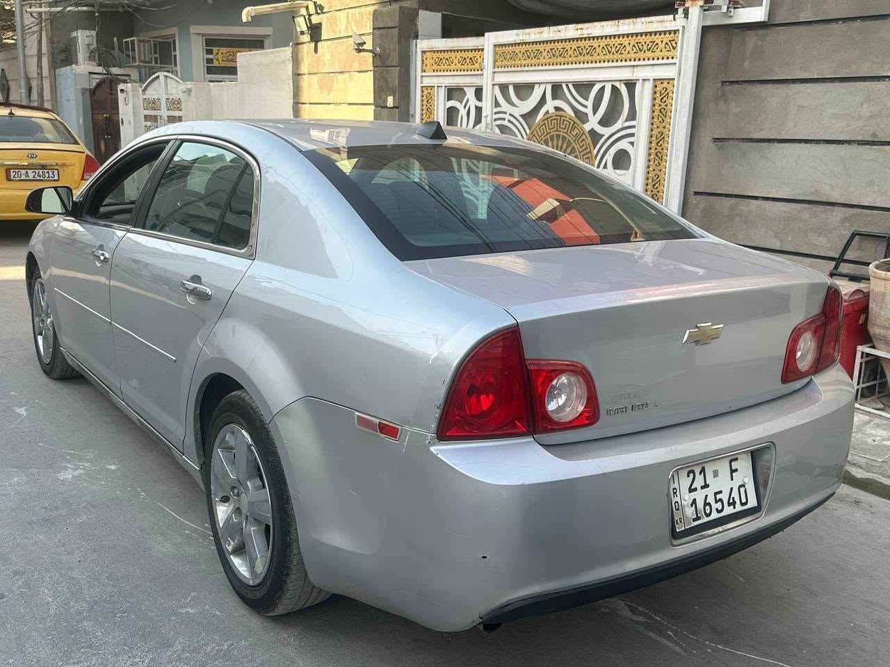 السلام عليكم 
ماليبو 2012 للبيع او مراوس  باحدث
محرك 2400vvt
بيها 3 قطع صبغ بدون ايرباك
تبريد ثلج كير جديد ومكفول 
حداديتها نص عمر 
مكانها ديالى بعقوبة 
السعر ٧٥ من الاخير 
***********
