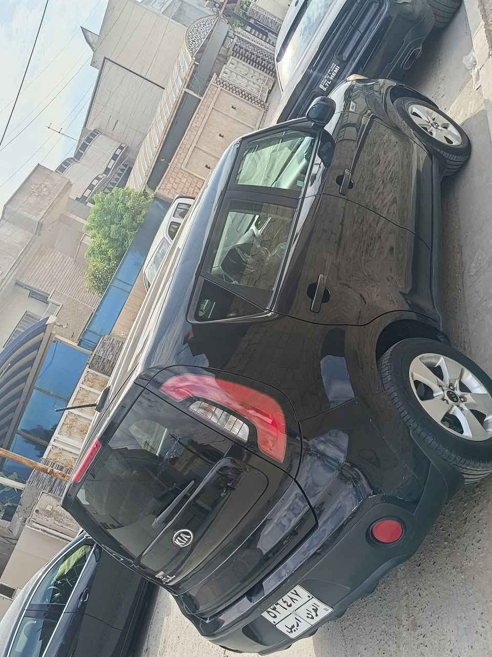 كيه سول 2018, اشتريتها من عمتي اتخبل سياره ماشيه 50 اله شوي   بس دعاميه مضروبه من امريكه يعني مابيه كلشي بعد 

رقم اربيل باسم عمتي    سعره 102 نهايته  بيتنه بل عبيدي بغداد. ***********  اتواصلو عل رقم يم اخويه

للمعلومه تكاليف تحويل وتجديد سنويه ورقم اني اتحملها
