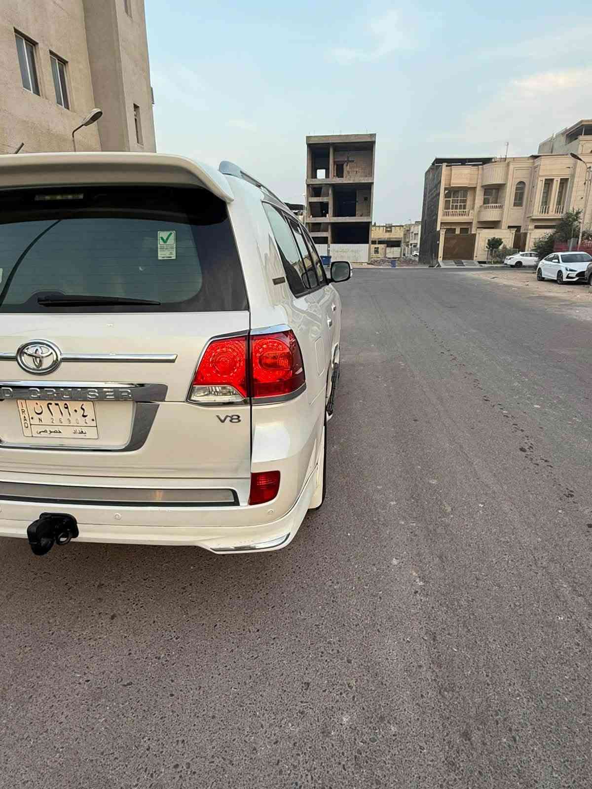 لاندكروز • ٢٠١٥ • رقم بغداد