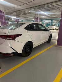 🚘 للبيع هيونداي أكسنت 2022 • خليجي 🇦🇪  • ماشية 65 ألف  • بدون صبغ  • ف...