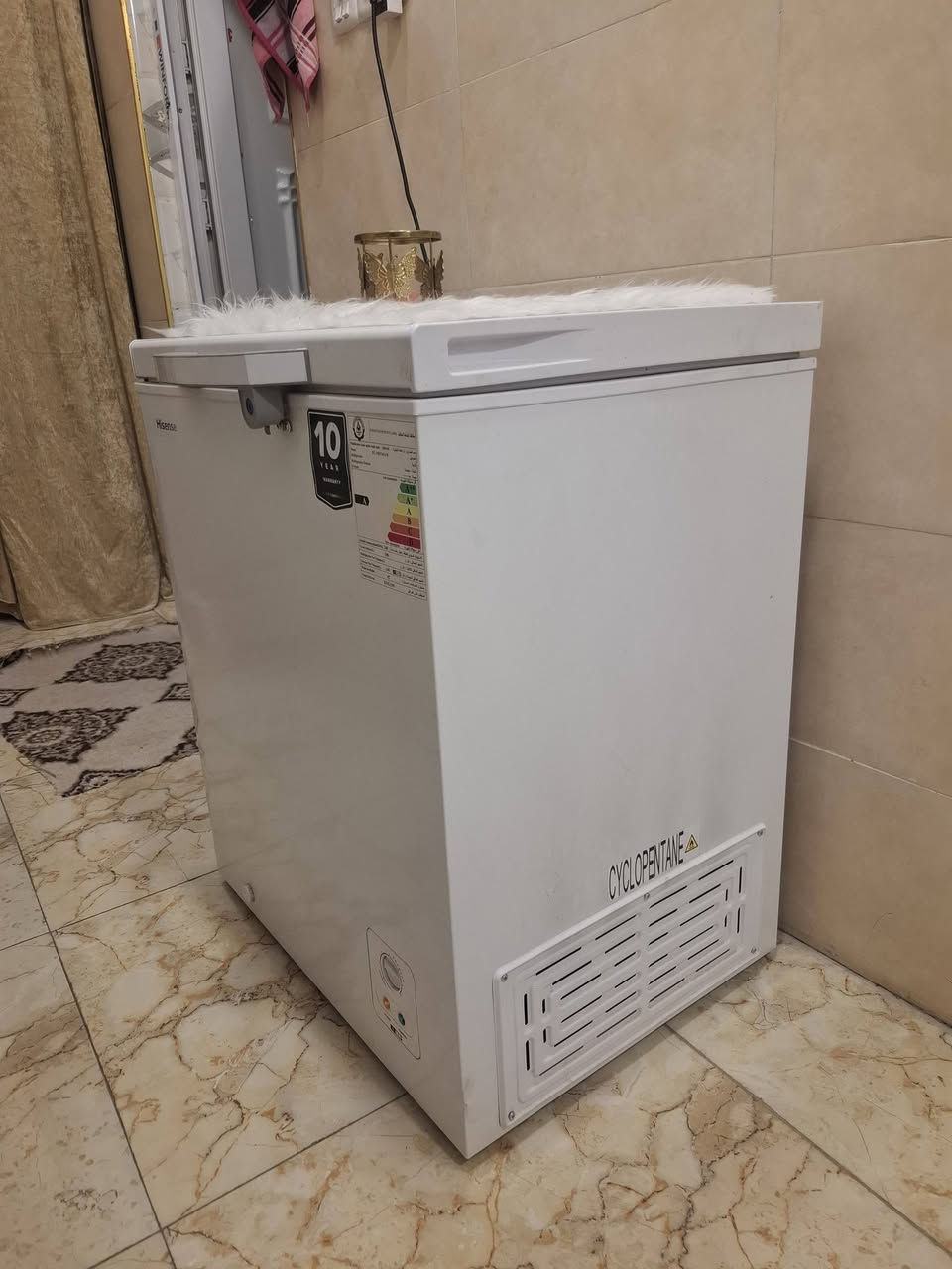 للبيع مجمده هايسنز ٨ قدم مستخدمه ٢٠ يوم 
السعر ٢٠٠ 
هـ / ***********
