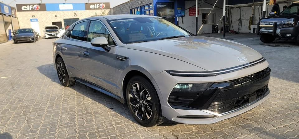 السلام عليكم
سوناته موديل 25. وارد أمريكي محرك 2500 تنفس طبيعي ماشيه 15. ألف  رقم بصره شهداء حادثه جاملغ امامي المواصفات نص فول شاشه متصل رادار كأمره 360 وبيه بعد هواي مواصفات السعر 177. الاتصال ***********
