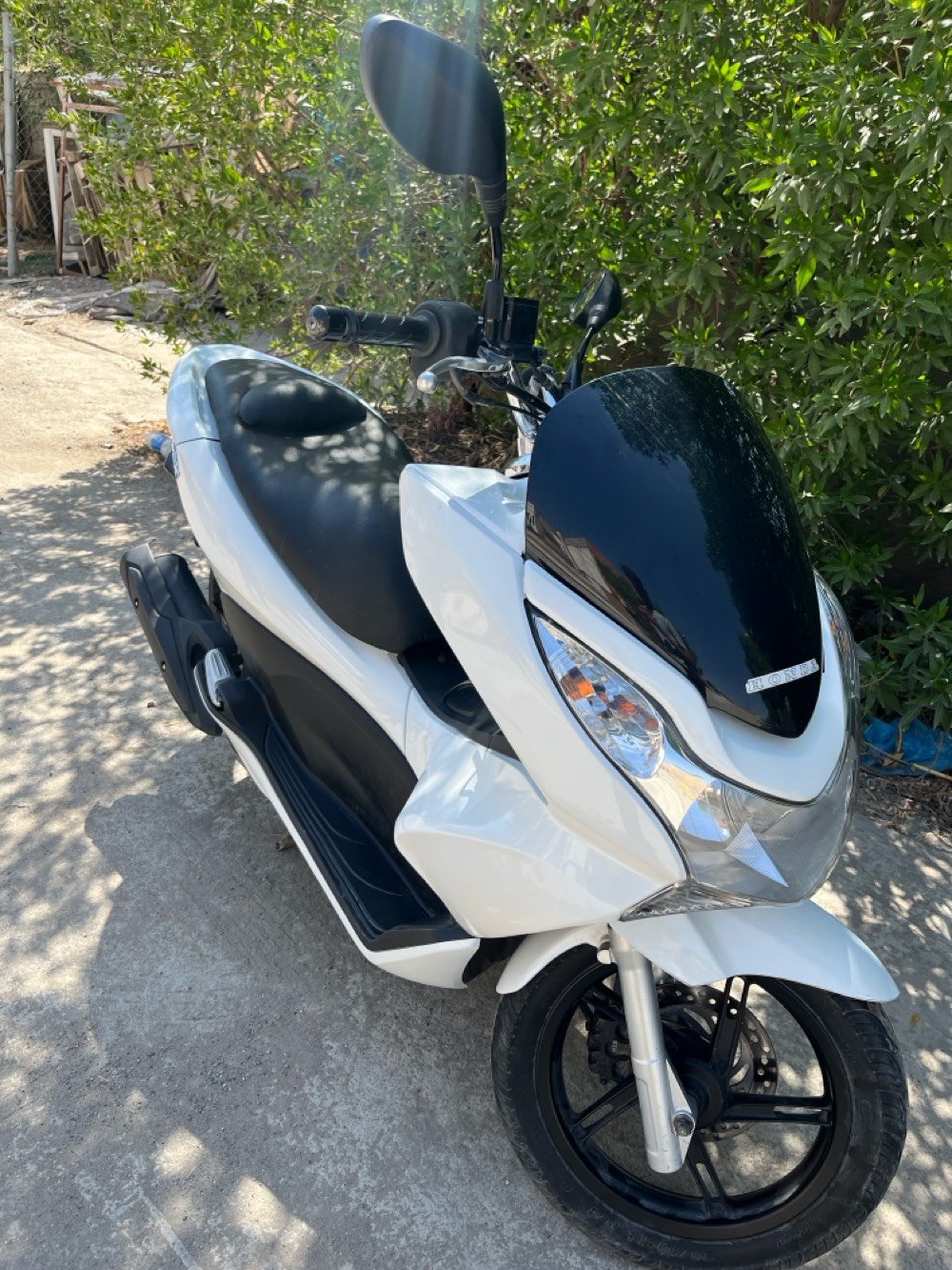 pcx جيل اول 
محرك ١٢٥
مكفوله مناقصها اي شي 
محرك ممفتوح