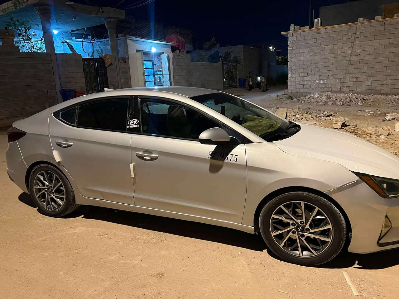سلام عليكم النترا 2019 وارد امريكي 2000 دوش محرك جديد 2021 تبريد ثلج خير من الله تايرات جدد حدادية جديدة سعر 122 وبيهة مجال مكاني البصره ابو صخير للاستفسار اكثر رقم ***********
