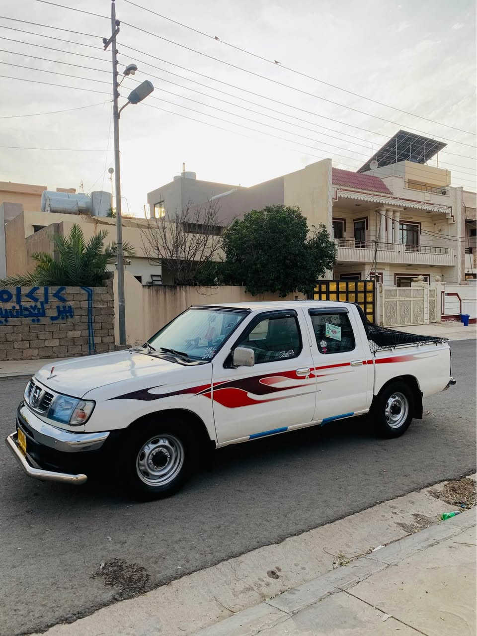 نيسان بيكاب • ٢٠٠١ • اوراق اربيل