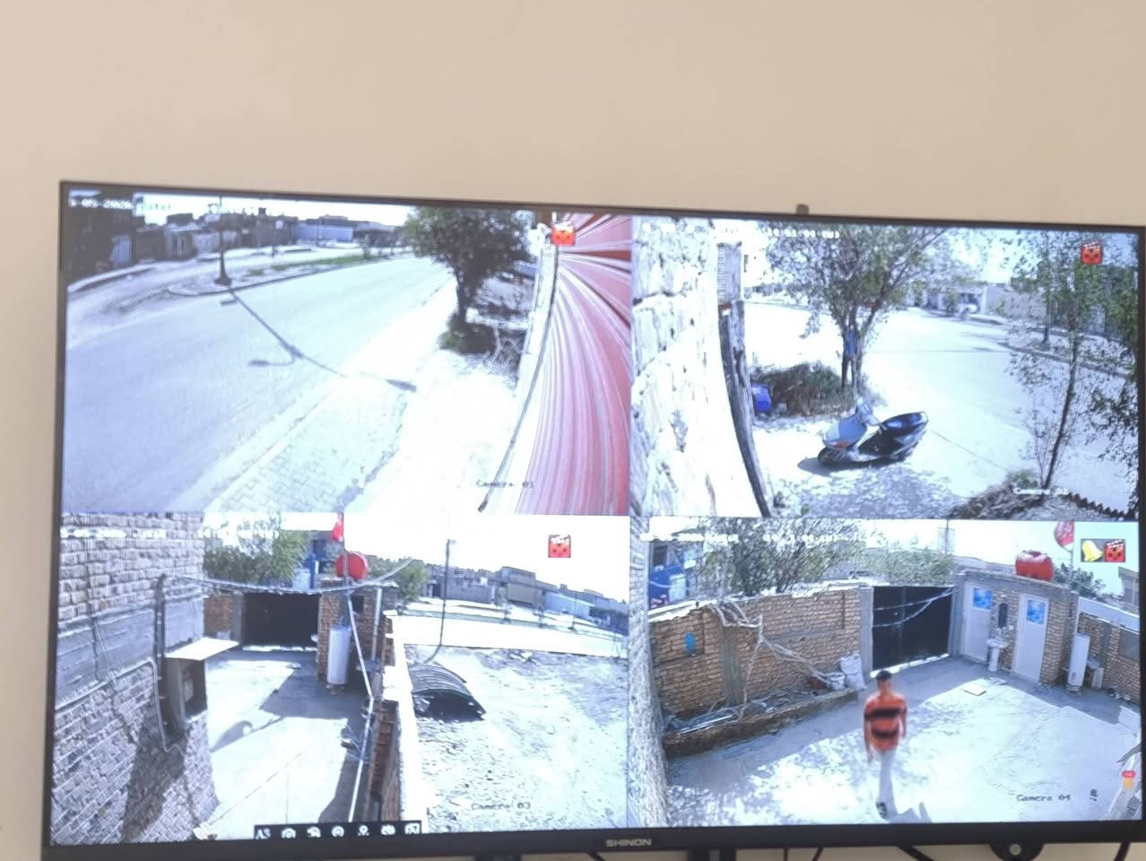 تم التنصيب/ الديوانية قضاء السدير 
1-Dvr Hikvision CH4 /5M
2-كامرات عدد 2/ 2M
كامرات عدظ 2 / 5M

3-هارد1T
4-بوكسات عدد4
5-Ups 120W+Hdmi,1.5
6-بكره واير كاربون RG
8-bor+pcns16عدد
الفني اديب الكعبي 
لتواصل والاستفسار 
***********
***********
