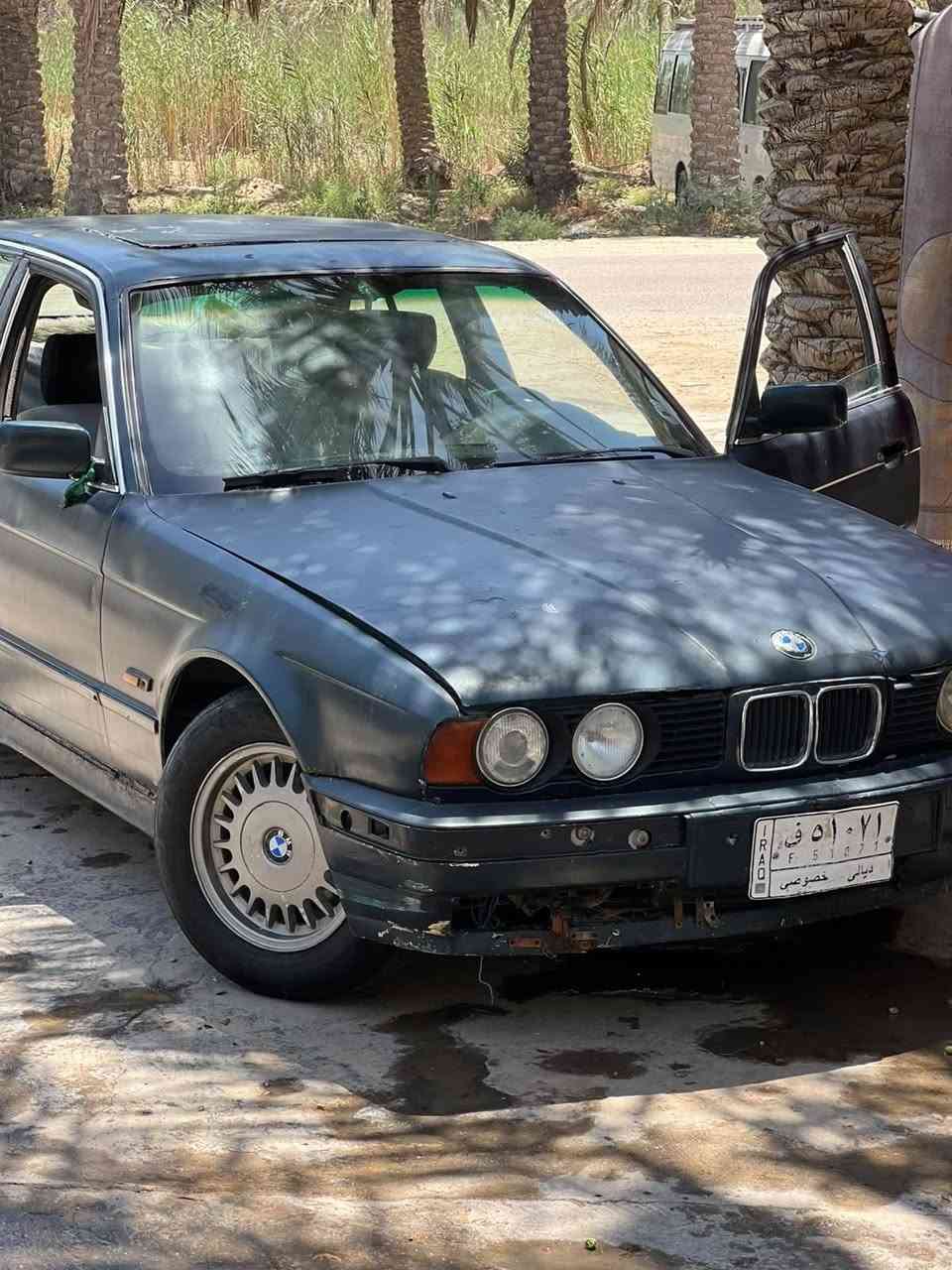 سلام عليكم سياره بي ام 525 رقم ديالى مكينه وكير محور بطه بشرط السنويه ساقط ابيع كوم حديد السعر 20 وبيه مجال المكان بابل السياحي ***********
