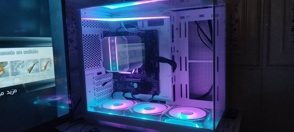 سلام عليكم
عندي تجميعيه مستخدمه 3 اشهر 
تجميعة APU مع الملحقات
CPU : Ryzen 7 5700G
MB : MSI B550M-A PRO
RAM : HYPER X 2×8 G DDR4
M.2 : 512 G Kingston 
 COOLER: هوائي + SAMA S1240 ARGB Liquid Cooler
Power supply: Redragon RGPS-700W
Heat spreader : DARKFLASH 
Case: 
CASE AIGO DARKFLASH TH285M WHITE EDITION WITH 3 FANS ARGB
Power supply 750 watt

ماوس ريد دراغون 
كيبورد لوجتك
مبرد مائي براند SAMA
بدون شاشه 
للتواصل ***********
مكاني الديوانيه
