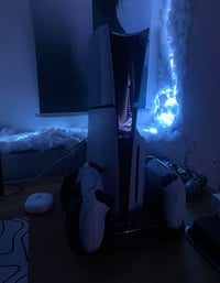 سوني فايف للبيع نضيف كلش مع يدات ثنين  07733364138