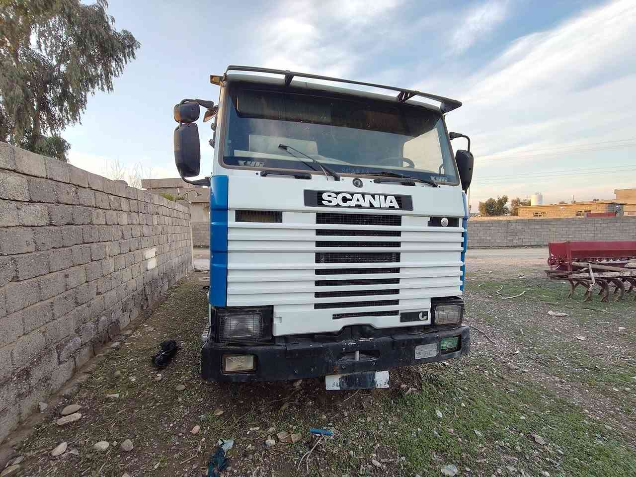 سكانيا راس 113 مجموعه مان نص جيف السياره حلوه كدام العين رقمها انبار مشروع وطني باسمي 28 محركها بي نفخ بلا صرف بيها صبغ بصفحه السايق بالمناميه كير 5ب5 سعرها 120 الشراي يتصل جماعه الي يكسر لا يتصل مالي خلك 
***********
