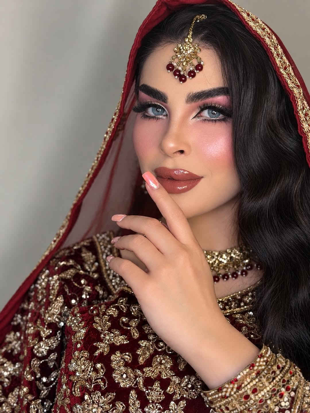 كاشاني بيوتي • مكياج ملكي • شارع الحزام الاخضر