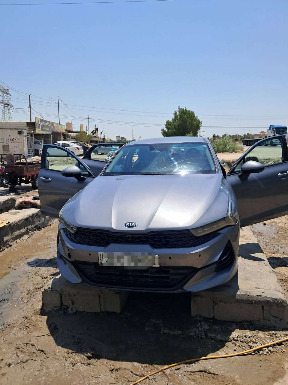 K5
LX5
بيع مستعجل@
موديل 2021
وارد امريكي 
قيادة ذاتية
تحديد مسار
بصنة 
تشغيل عن بعد
رادار امامي خلفي
توقف ذاتي عند الشعور بالخطر
تحكمات ستيرن
لايت لد 
التبريد يشتغل وية تشغيل البصمة 
و بعد هواي موصفات
الا تصال على الرقم 
***********
