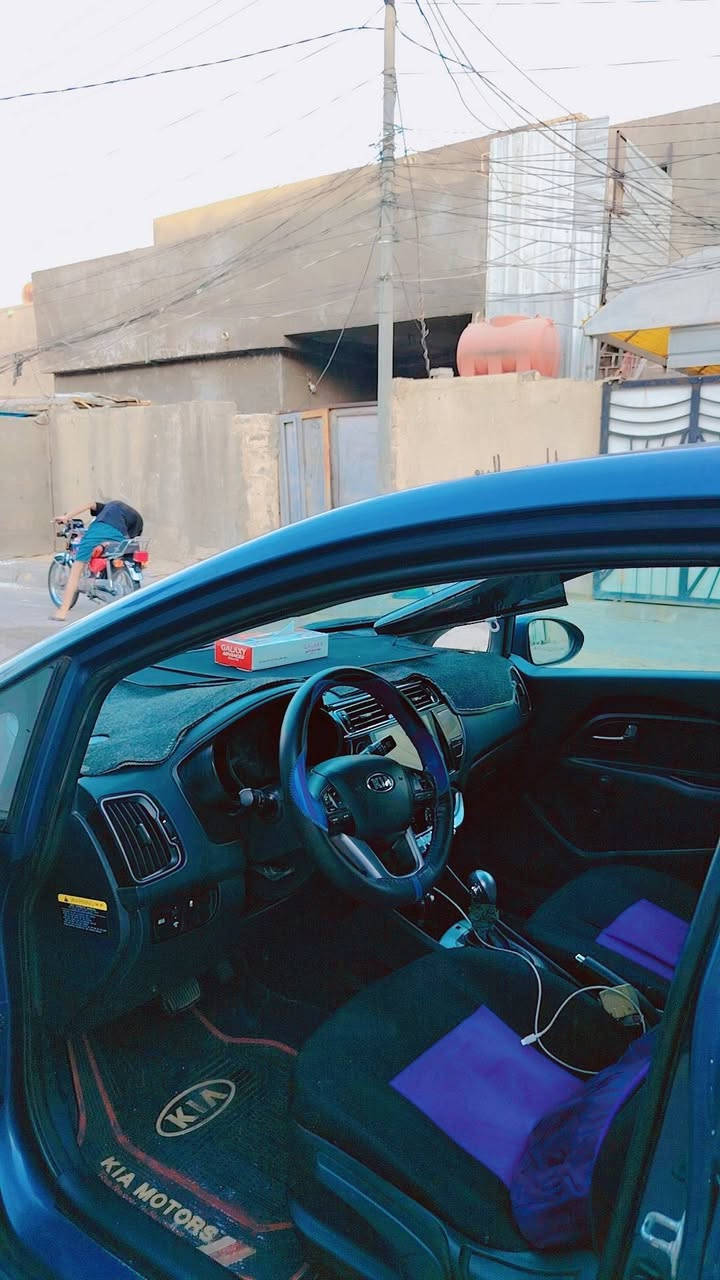السلام عليكم.
كيه ريو للبيع  مديل 16. رقم بغداد باسمي سنويه وهزه جديد نافذه 2030 سكني كربلاء حي العامل خلف مول الباقر. السياره كير مكينه تبريد حداديه كلهن كفاله شاشه وكامره كار بلي شادهن جدد. السياره بيهة صبغ 5 قطع بدون اي ضرر مجرد جراد واضطريت اصبغهن سونارهة موجود داخل الصور. السعر 77 وبيهة شي قليل حك الجيه للتواصل ***********
