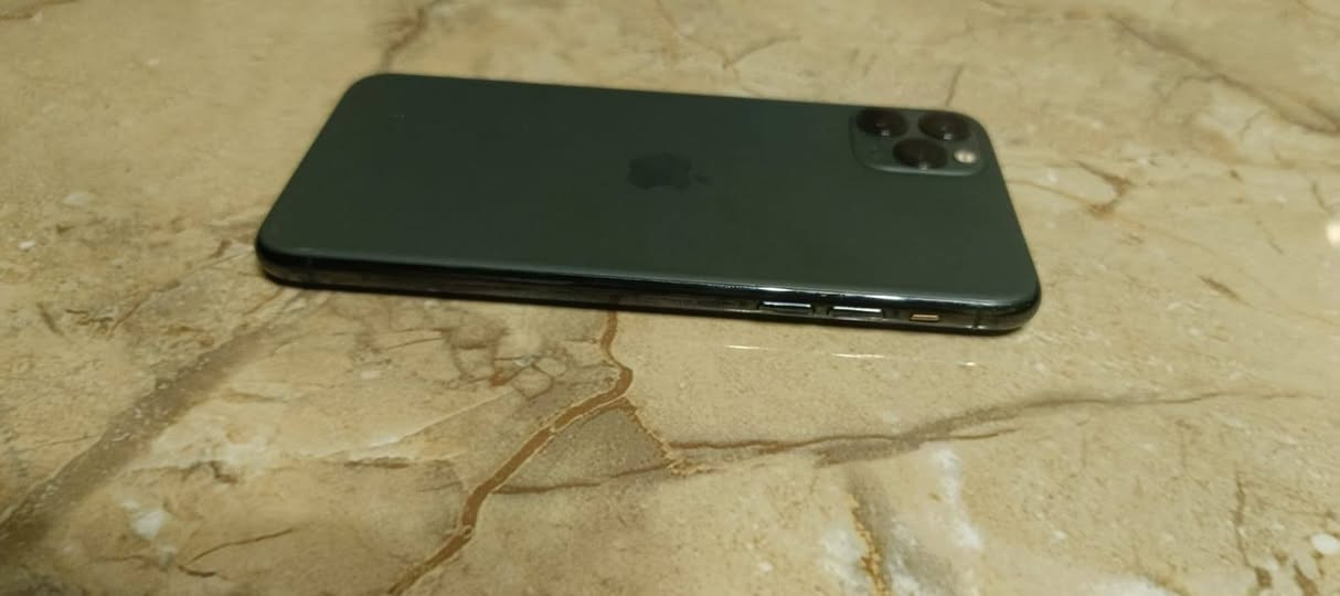 ايفون 11برو ماكس ذاكرة 256 مبدل بطارية وشاشه اصليه للبيع سعر 300
مكان ناصرية مركز

***********

نص مكتوب في الصور:
- CAMON 30 • 23mm f/1.8 1/33s ISO912