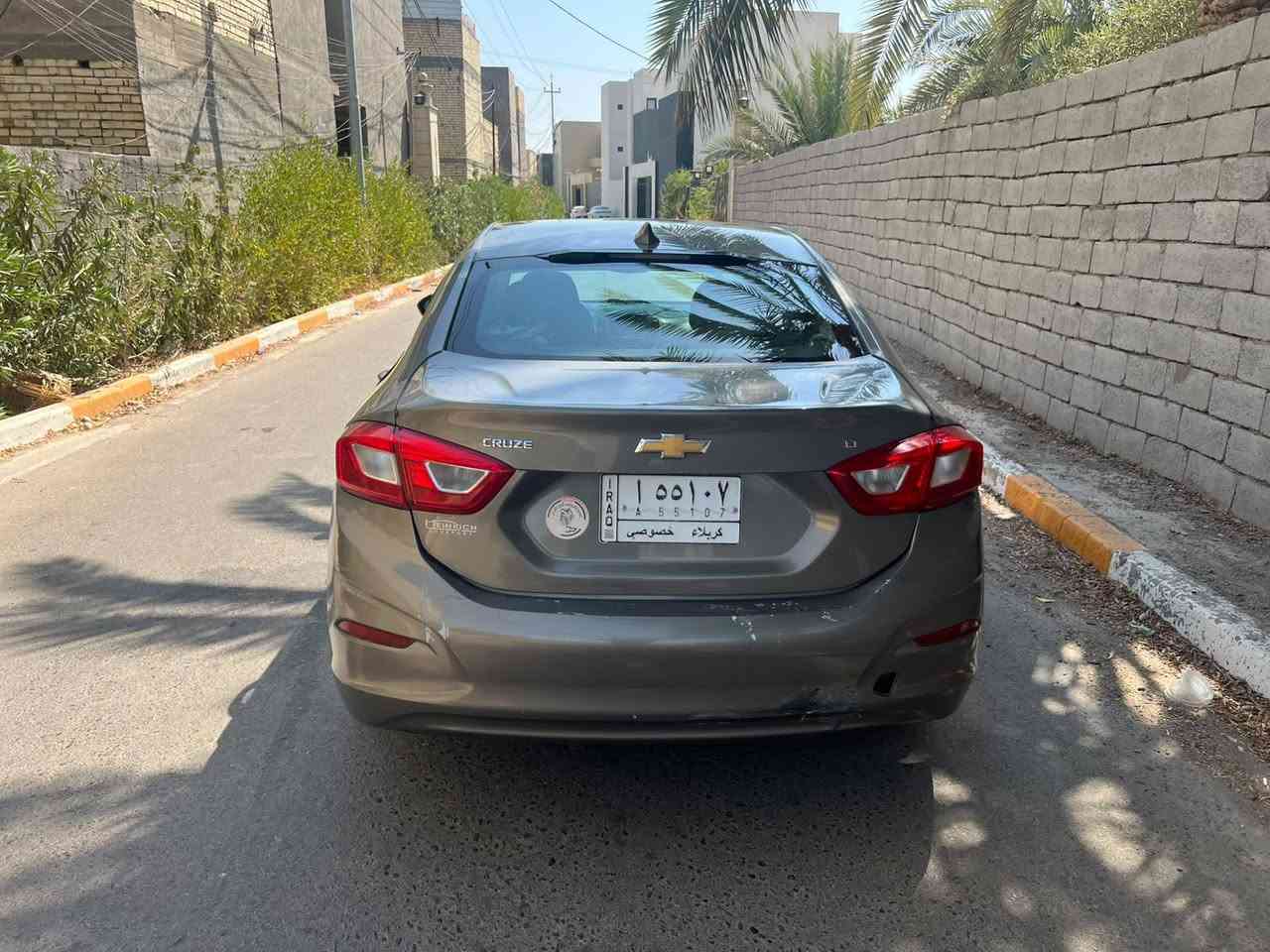 السلام عليكم كروز 2017 مواصفات LT معروفة اربع بصمات بصمة تشغيل وصندوك تحكمات ستيرن 4 جهات مكينة جديدة بعدها بالضمان تدفئة تبريد تدفئة كشنات امامية شاشة عطلات كامرة دوارة   بيها طخات وصبغ ابيعك حزام سعرها 70 مكانها بغداد ***********
