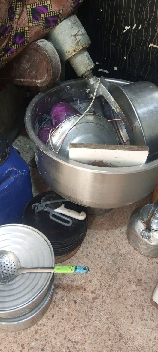 مطعم للبيع • بغداد الجديده الغدير • وياه اغراض