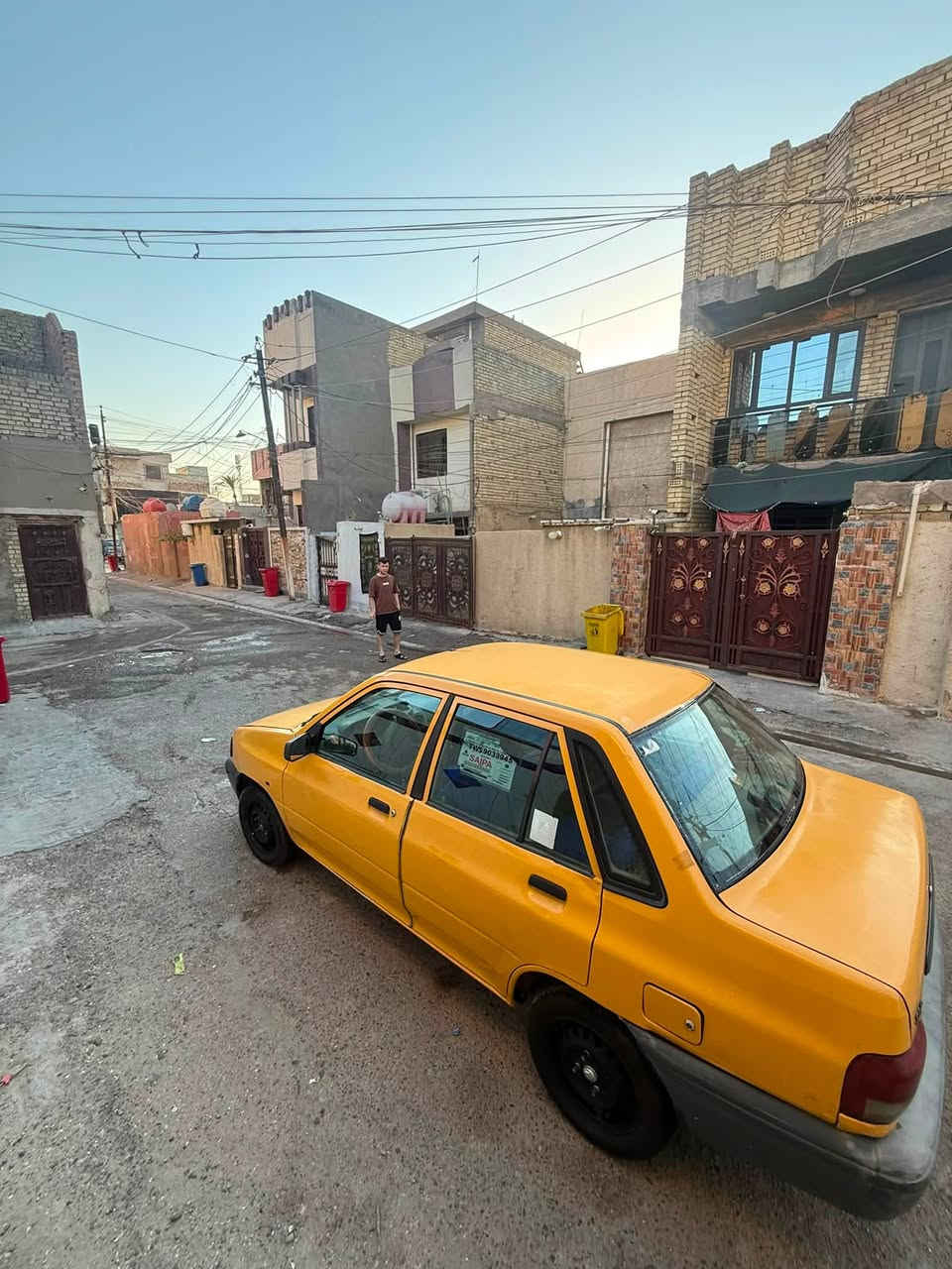 سايبه٢٠١٥
رقم بغداد دولي 
سياره حلوه كير مكينه خير من الله تبريدها شغال تخم تاير جديد  بيها منضومه زنون  بيها بس جامغ امامي مبدل فقط مكفوله من الضربه والصبغ رايدها ٢٨ وبيها مجال 
مكاني بغداد البلديات
***********

