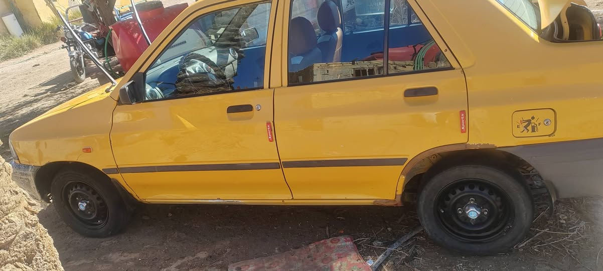 سايبه للبيع سياره نضيفه موديل ٢٠١٥ مكاني دوانيه سعر ٣٥ وبيه مجال شراي يجي خاص او يتصل بيه ***********
