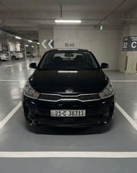 بسعر مناسب  عندي كيا ريو  خليجي 2019 للبيع  مكفوله  من الحادث ما عده ا...