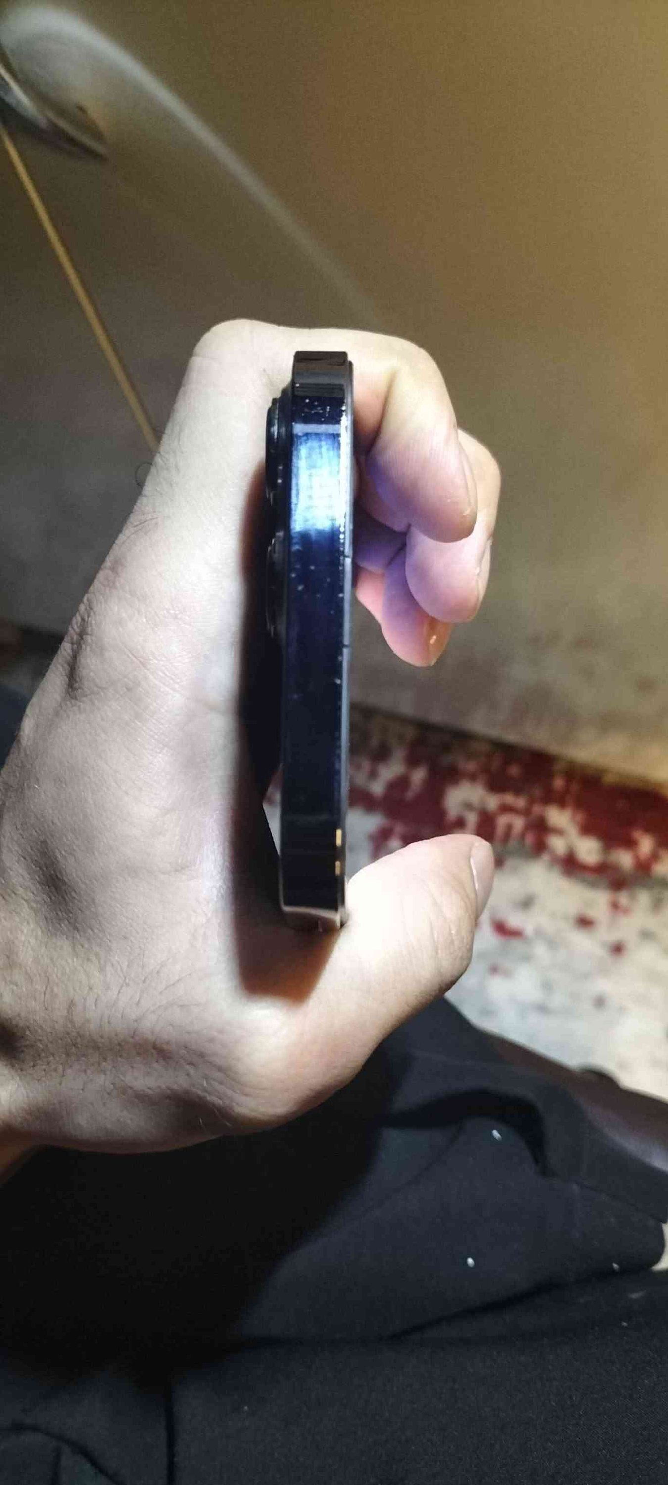 iphone 13 pro max 
بۆ فرۆشتن 400 هەزار و مەعامەلە 
شوێن هەولێر گەیاندم نییە 
ژمارە *********** واتس ئاپ و ڤایبەر 
شاشە و پاتری گۆڕایە بە ئەسڵی 
عەیبی تری نییە خەریتەی کەپس 
شحن و شەبەکە و کامیرەی بە شەرت بێ عەیب أربيل, العراق
