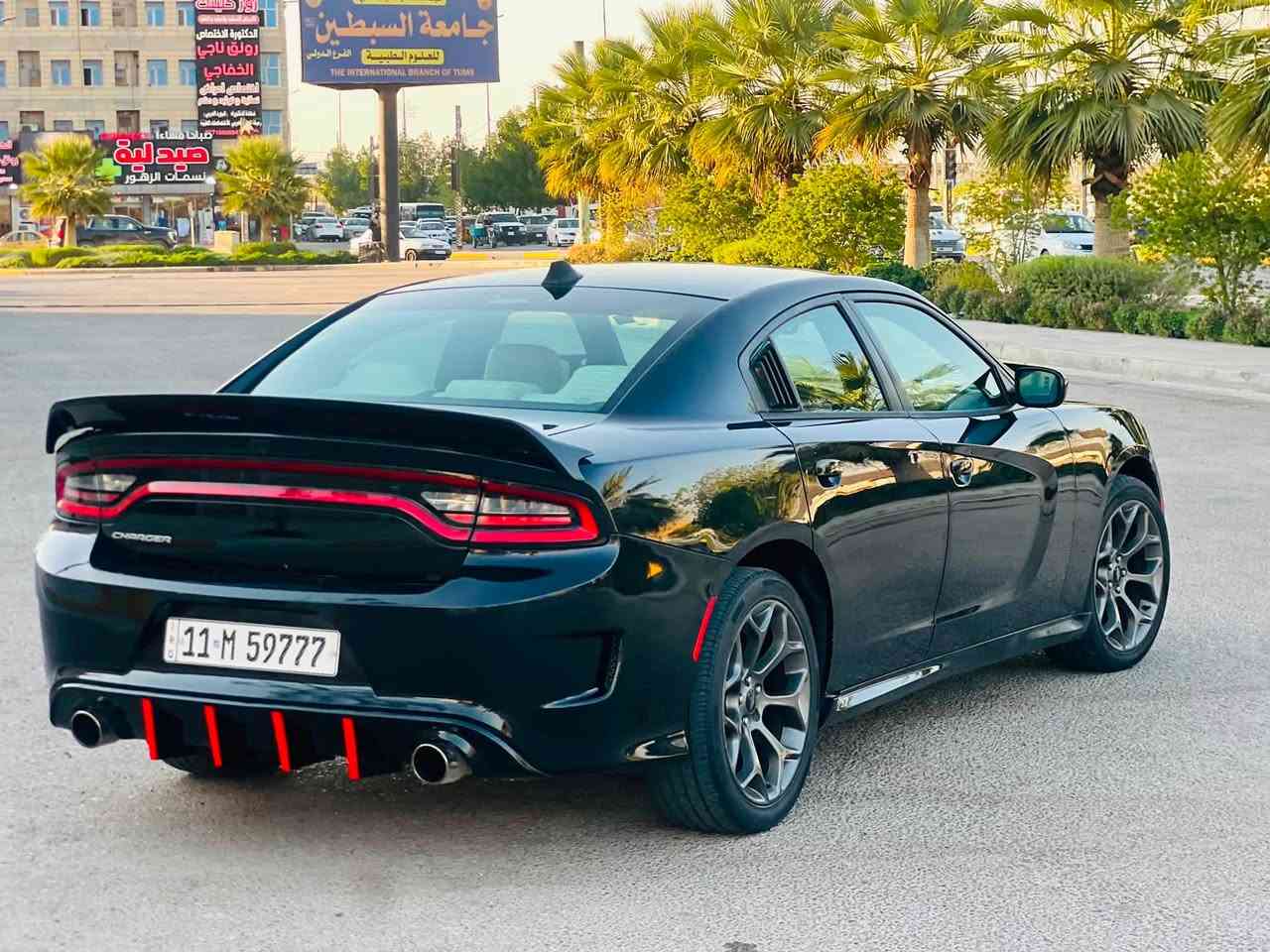 السلام عليكم للببع دوج جارجر موديل2016 وارد كندي حادث جاملغ فقط بدون دواخل فئةGT محرك3600مواصفات شاشه كبيره تحكم ستيرن داخل ابيض+كاربون فايبر رقم بغداد إنكليزي لل2031 سياره جديده وجاهزه كير محرك داديه تخم تاير تبريد مانقصها ايشي السعر148مع مجال قليل للشراي
للاستفسار اكثر*********** 
عنوان السياره كربلاء المقدسه

