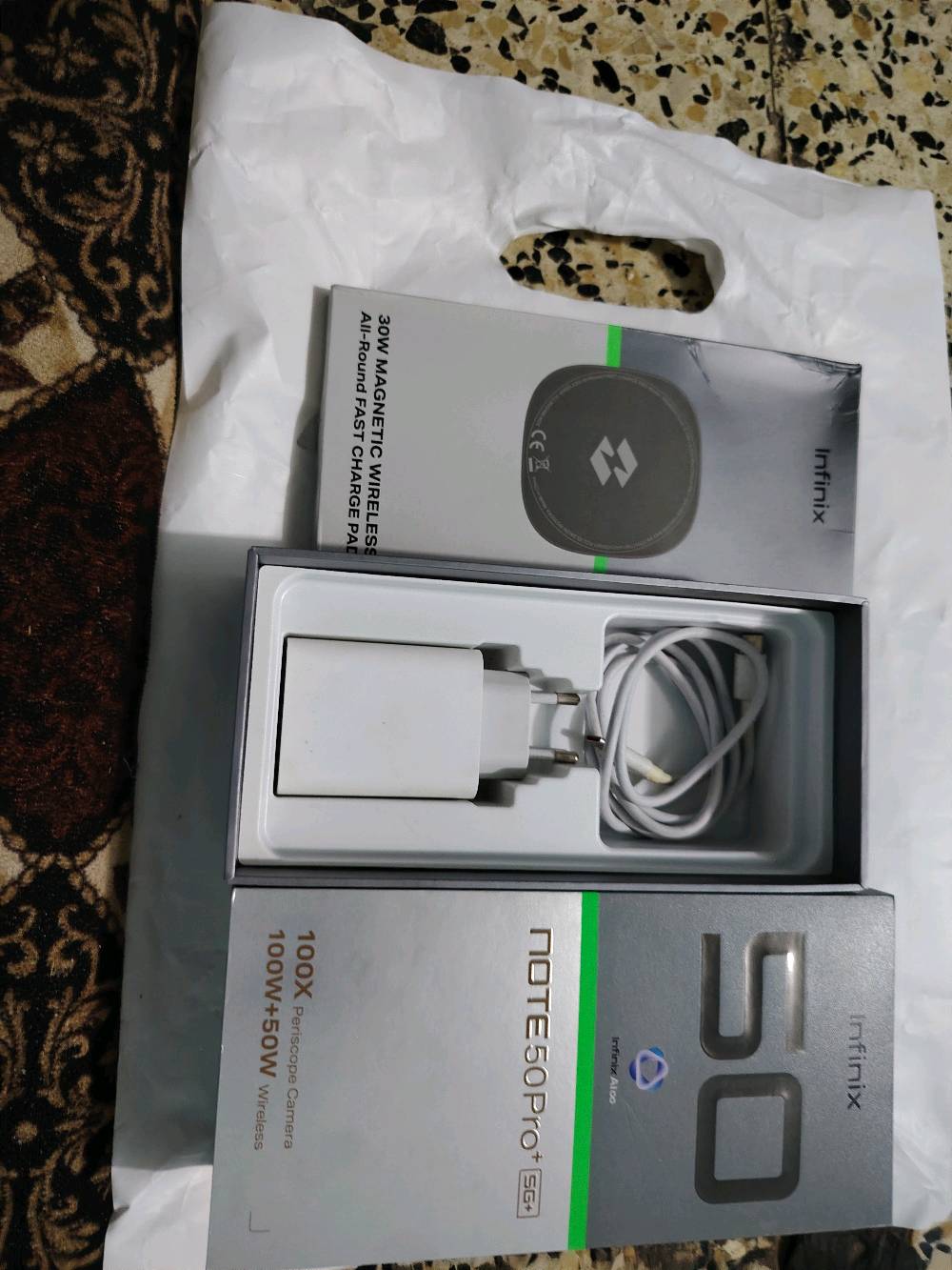 سلام عليكم
انفنكس نوت 50 برو بلص ذاكره 256 جهاز حيل نضيف شحن 100 واط بعده بل ضمان كامل ملحقات 435 الف مجال بسيط مكاني بغداد السيديه *********** واتساب