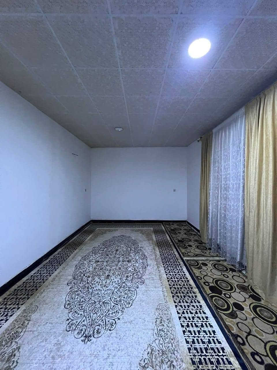 دار للبيع في ابو الخصيب
منطقة ابو كوصره قرب سنتر طه 
طابو زراعي اصولي
مساحته 230 م
يتكون من غرفتين 
مطبخ
3 حمام
دوانيه 
استقبال
هول داخلي 
البناء كونكريت  سنة 2024
   البيت اعلى من الشارع بمقدار بلوكتين
المنطقه مرقمه من الكهرباء الوطنيه 
متوفر خدمات 
يبعد عن التبليط 100 متر
 المنطقه بيه اناره 
الجوارين ذهب
السعر 80
***********
