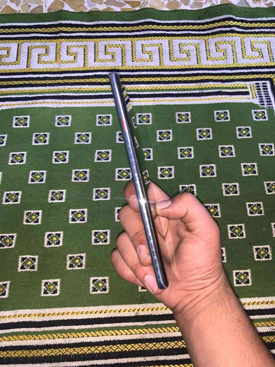 تكنو كامون 40برو فايف جي 
الجهاز اني اخذته جديده علئ ايدي
300وبي مجال 
للتواصل واتساب ***********
