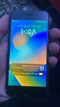 للبيع او مراوس ايفون ٨ الجهاز وتر ممفتوح والاضرار بسبب حادث . كله بلاد...
