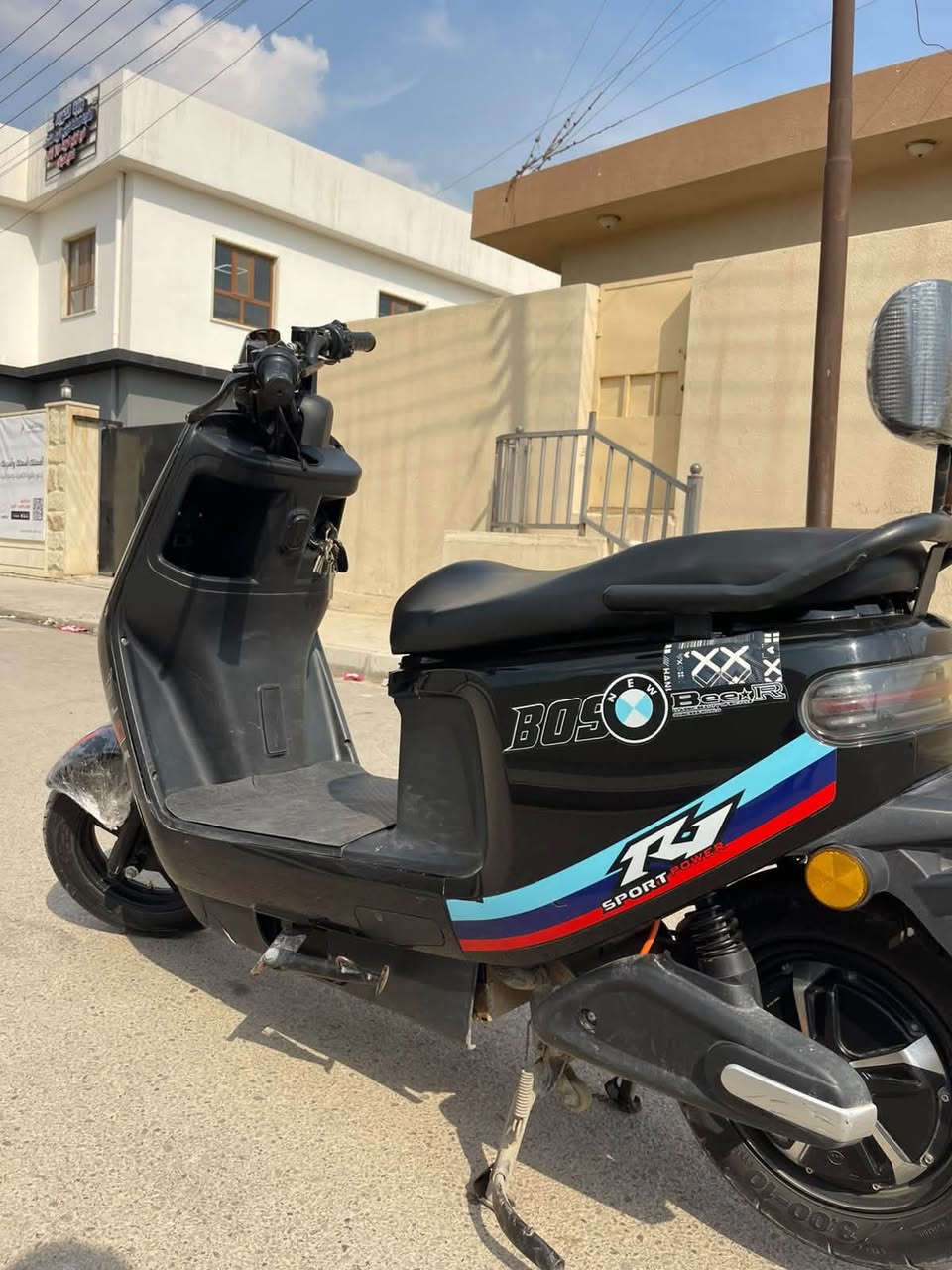 السلام عليكم 

ماطور شحن BMW

6 بطاريات دبل 

بطاريات نظيف  
 
ماطور مثل ما موضح بي شخوط وكسور 

السعر 475 وبي مجال 

الرقم ***********

غير متواجد على الفيس
