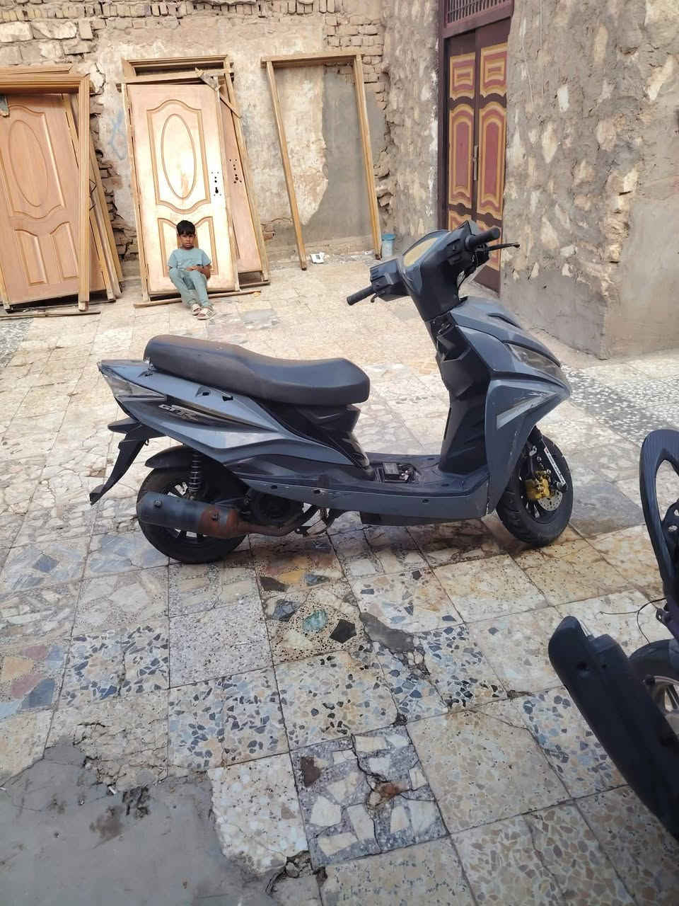 سلام عليكم جامبو موديل 22 نضيفه شغاله ماعايزه شي هاذه رقم صاحب الدراجه *********** 👉
