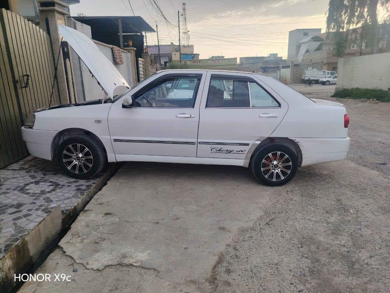 شيري كوين للبيع مكفولة من كلشي جاهزه  الشراي يخابر السعر 38بيها مجال بيها كاربون بانزين رقم كريلاء جديد
رقم تلفون ***********
مكان سياره موصل
