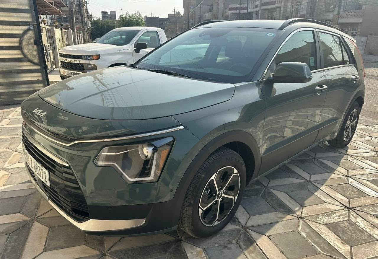السلام عليكم كيا نيرو موديل 25 وارد امريكي 
المسافه المقطوعه -26الف ميل
   حجم المكينه 1600 هايبرد
الضرر صبغ بنيد فقط موضح بالصورة 
الايرباك دركه فقط وراجع سستم 
المواصفات 
1- شاشه متصل 
2- كامره دواره
3- ويل كب 
4- تحكمات
5- كشنات جلد 
6- نضام ايكو+سبورت
7-بصمه
8- هيترات بلكشنات
9- هند بريك بصمه
10- تشغيل عن بعد 
11- اشاير بالمري
12- كشن كهرباء 
13- حساسات امامي خلفي جانبي 
14- اوتو هولد 
15-شاحن وايرليس
16- بصمه ابواب
فول مواصفات عده الفتحه* مرقم بغداد 
السعر 160 وبيهه مجال 
تفاصيل اكثر هاذه رقمي ***********
