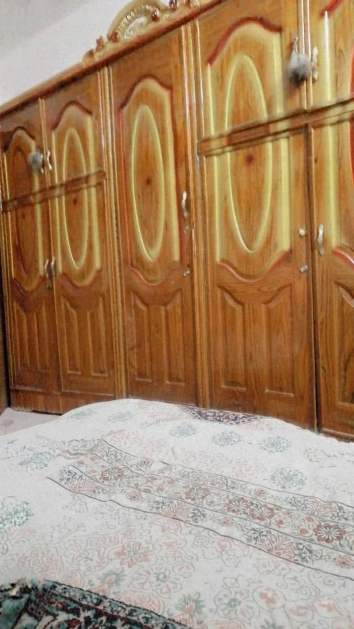 غرفه صاج للبيع نضيف جدأ
فقط بيهه ملاحضات بصيطه مكاني بغداد 
رقم الهاتف ***********
خاص موجود
