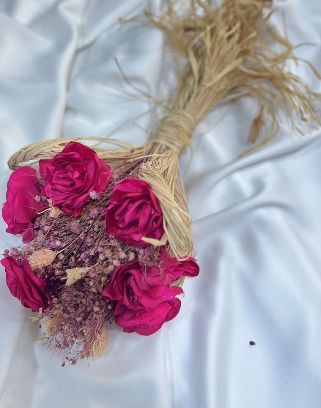 مجموعه من مسكات العروسات الناعمه الورد الطبيعي المحنط متوفره داخل كلوبل بوتيك بنطام البيع والايجار 🩷💞💞💞 🌸 🌷 🌹 
Global Boutique | كلوبل بوتيك ✨
فساتين زفاف 🤍
فساتين خطوبة وعقد ✨
فساتين مدعوات 👗
فساتين تخرج 🎓 👩‍🎓 

تميزي بفساتين سهره مبهره تأخذك لعالم الاناقه والجمال 💗 👑 

🔹 متوفر نظام البيع والإيجار
🔹 قياسات صغيرة & قياسات خاصة حسب الطلب

🚚 توصيل مجاني إلى كافة المحافظات
📍 البصرة – الجزائر، خلف شنشل مول
