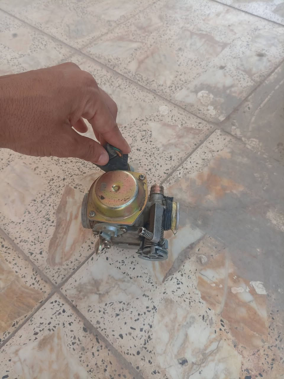 سلام عليكم كابريته مال فراشه نضيفه ب٢٠ وبيها مجال كربلاء طوريج
