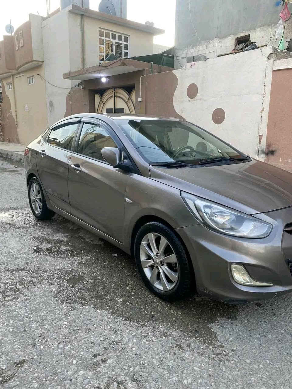 اكسنت 2012 سنويه 2030 فول عادي ب اسمي رقم مسطره كير محرك شرط بيه صبغ عام اثر تحرير السعر 78 وبيه مجال اتصال ***********
